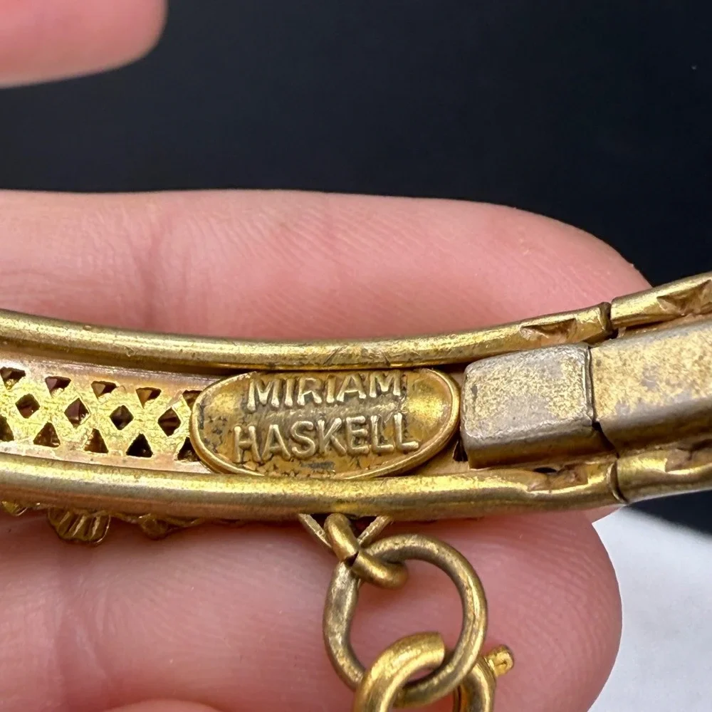 Miriam Haskell read bracelet
